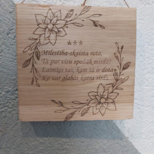 ''Mīlestība skaista rota...''