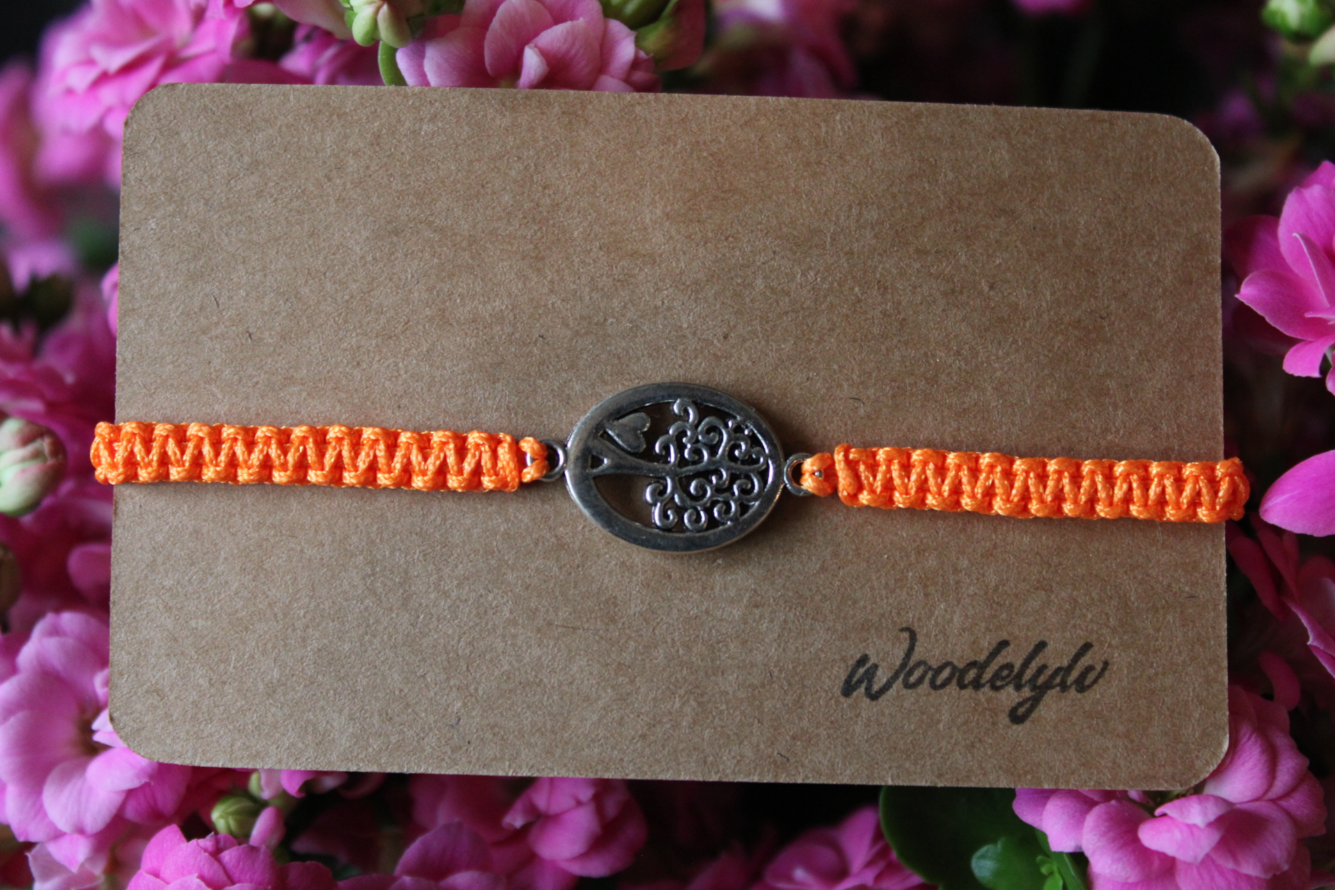 koka un sirsniņas amulets (oranžs)